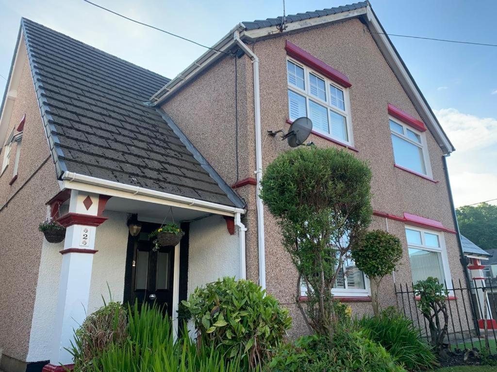 Cosy, Dog Friendly House On The Fringe Of The Brecon Beacons Vila Tredegar Exterior foto